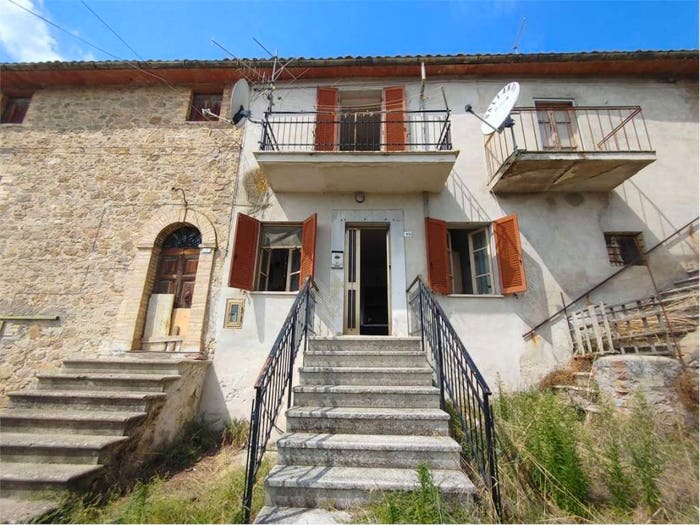Casa con 6 locali in vendita in Pozzo, Gualdo Cattaneo