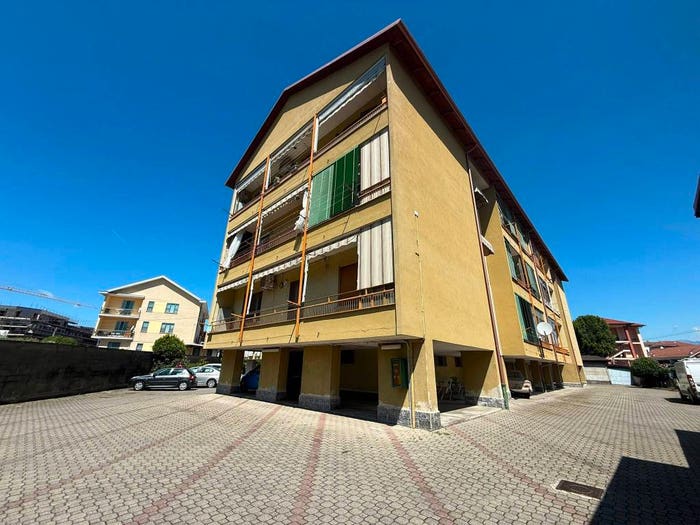 Appartamento quadrilocale in vendita in Via Trieste, Centro, Ciriè
