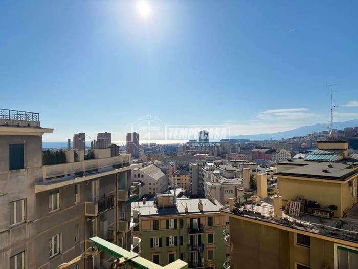 Appartamento quadrilocale in vendita in Via dei Landi, Sampierdarena, Genova
