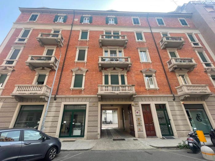 Appartamento trilocale in vendita in Via Montegrappa, Piazza Genova, Alessandria