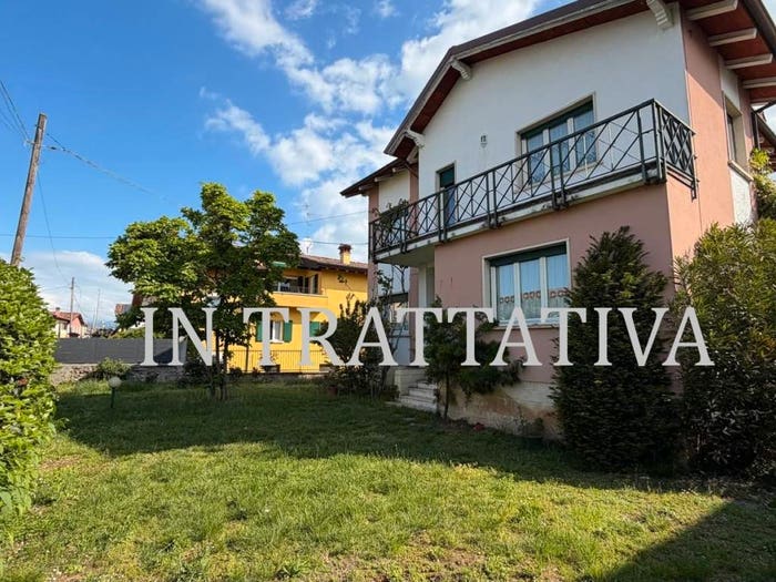 Casa con 5 locali in vendita in Via Monsignor Girolamo Rizzi, Ospitaletto