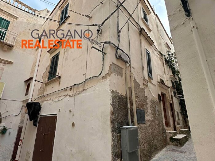 Appartamento in vendita in Vico Caruso, Vieste