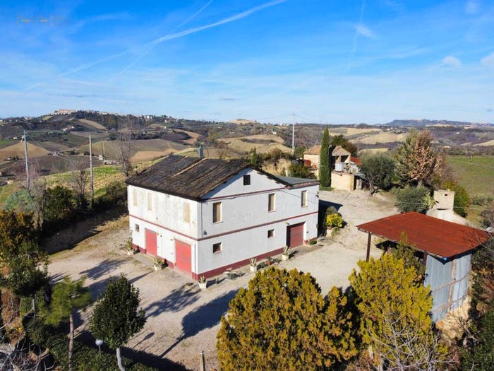 Casa con 5 locali in vendita in Contrada Case Rosse, Ripatransone