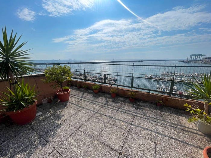 Appartamento quadrilocale in vendita in Via Pegli, Pegli, Genova