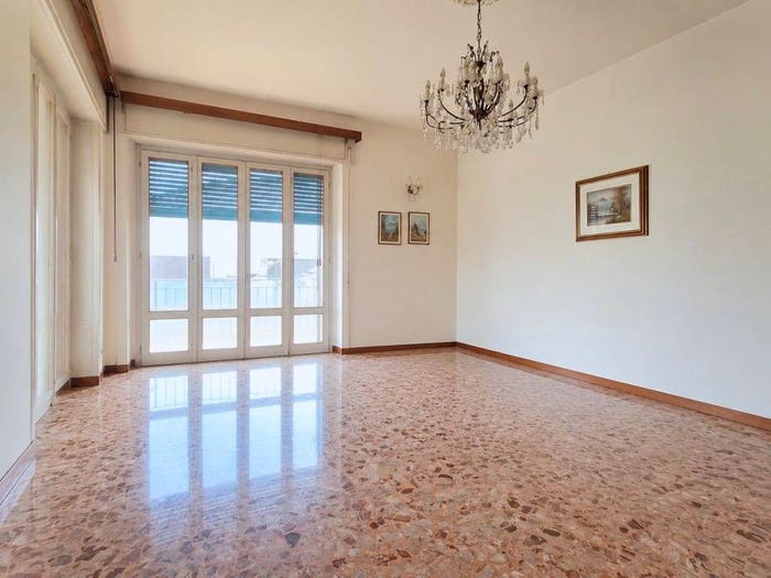 Casa con 6 locali in vendita in Via della Resistenza, Centro, Marostica