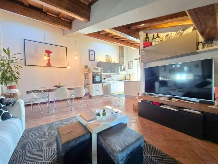 Appartamento trilocale in vendita in Via San Piero in Mercato, Montespertoli