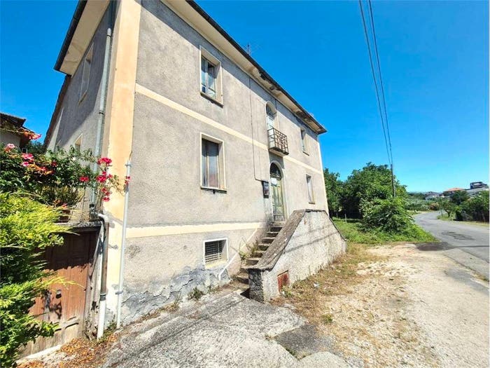 Casa con 6 locali in vendita in Vaglie San Nicola, Monte San Giovanni Campano