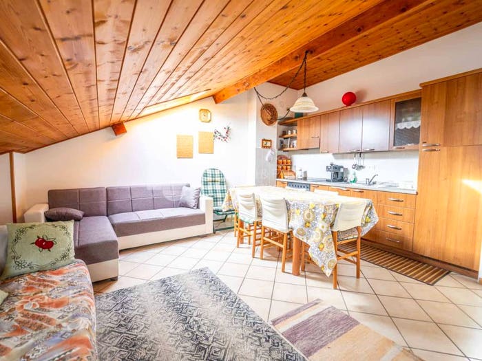 Casa trilocale in vendita in Frazione Marazzone, Bivedo Larido Marazzone, Bleggio Superiore