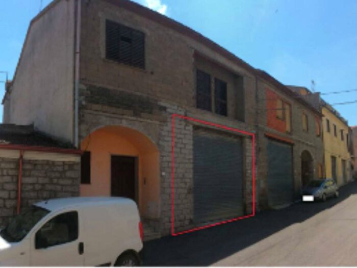 Appartamento trilocale in vendita in Via Brigata Sassari, Buddusò