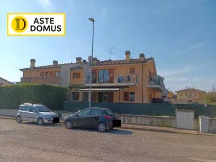 Appartamento trilocale in vendita in Via Ravizza, Città di Castello
