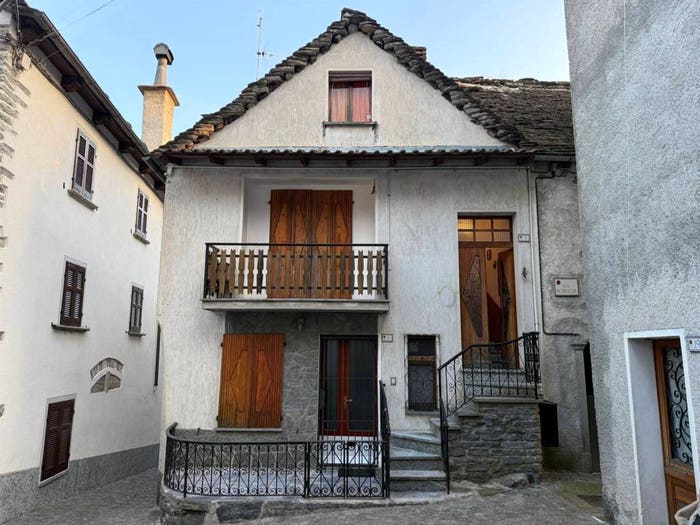 Casa con 5 locali in vendita in Via Scheggia, Centro, Santa Maria Maggiore