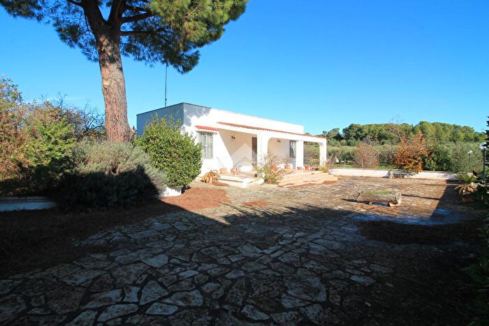 Casa con 5 locali in vendita in Ostuni