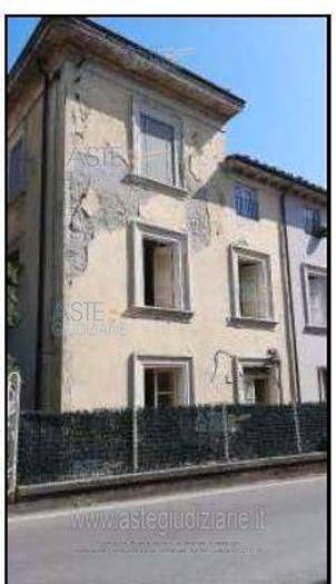 Appartamento con 6 locali in vendita in Via SAN ROCCO FRAZ VALDOTTAVO, Centro, Borgo a Mozzano