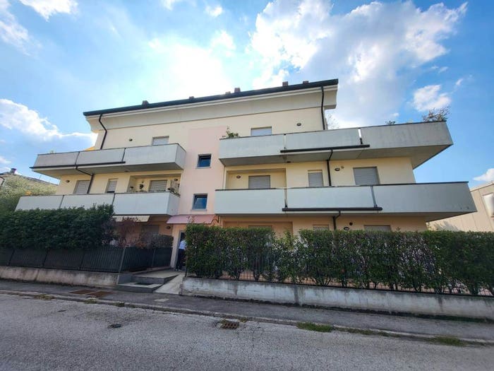 Appartamento con 5 locali in vendita in Via Guglielmo Pecori Giraldi, Centro, Creazzo