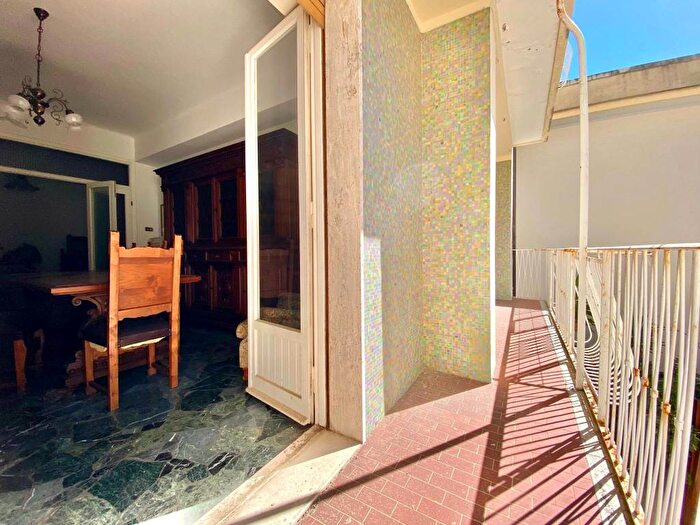 Appartamento quadrilocale in vendita in Via Alfredo di Cocco, Adriatico, Ancona