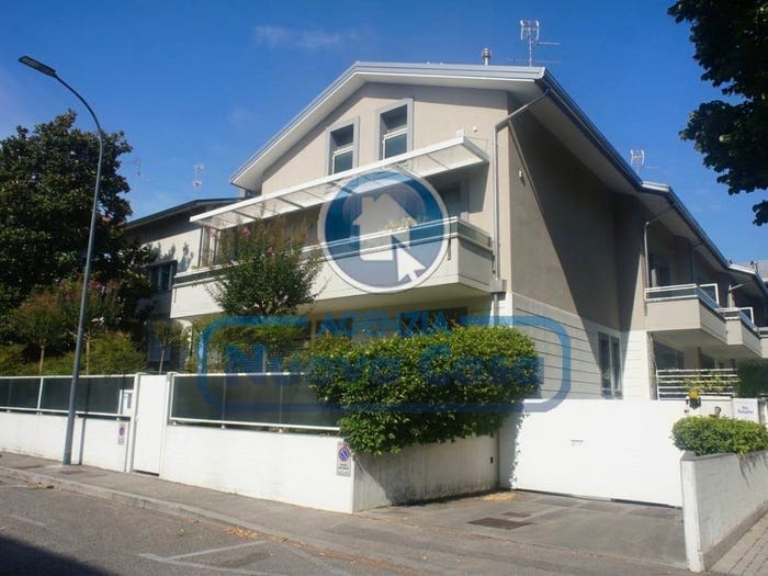 Casa con 6 locali in vendita in Via Augusta Rasponi, Vicoli Redentore, Ravenna
