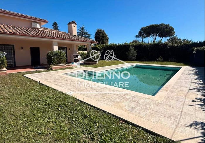Casa con 6 locali in affitto in Largo dell'Olgiata, Olgiata, Roma