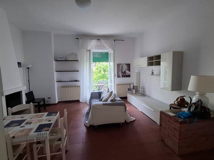 Appartamento quadrilocale in vendita in Via Adelina Zini, Marina di Massa Centro, Massa
