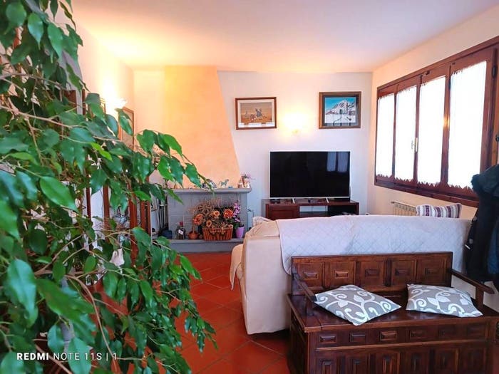 Casa con 6 locali in vendita in Via Macia, Comeana, Carmignano