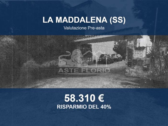 Appartamento bilocale in vendita in Via Isuledda, La Maddalena