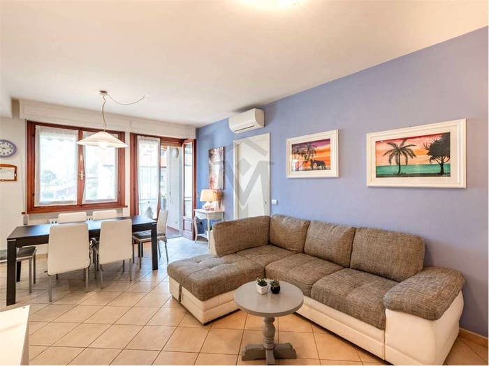 Appartamento quadrilocale in vendita in Via Enrico Mattei, Marina di Massa Centro, Massa