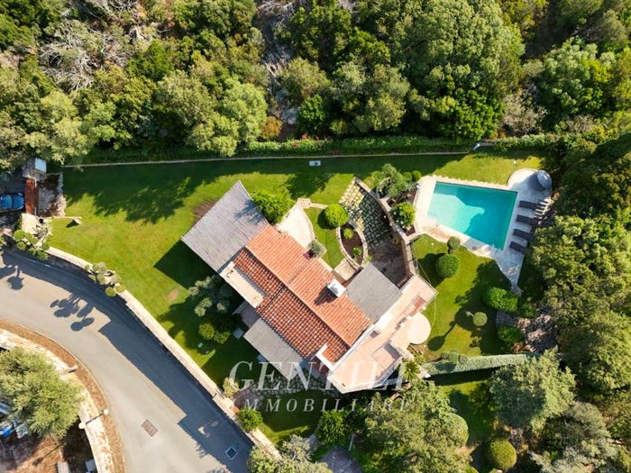 Casa quadrilocale in vendita in Via Cala dei Ginepri, Baja Sardinia, Arzachena