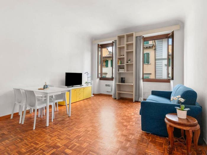 Appartamento con 6 locali in vendita in Via Montebello, Borgo Ognissanti Il Prato, Firenze