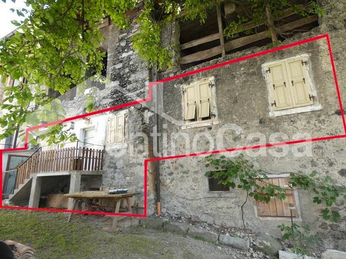 Appartamento trilocale in vendita in piazza garibaldi, Borgo Lares