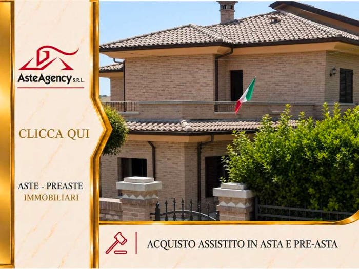 Casa con 6 locali in vendita in Via Lioni B, Centro, Cingoli