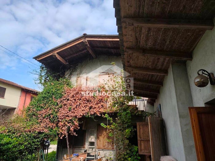 Casa trilocale in vendita in Centro, San Bassano