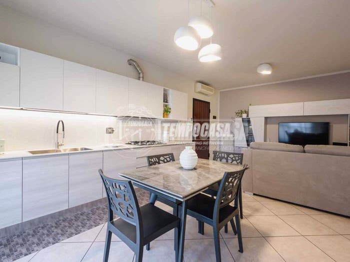 Appartamento trilocale in vendita in Via Aosta, Centro, Casalgrande