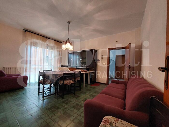Appartamento quadrilocale in vendita in Via Aldo Moro, Tortoreto