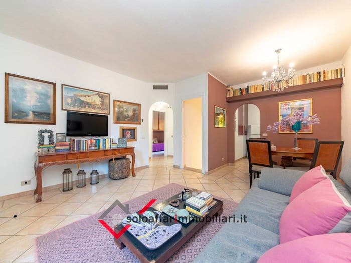 Appartamento con 5 locali in vendita in Via Vincenzo Bellini, Santa Maria, Olbia