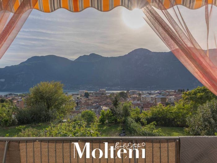 Appartamento quadrilocale in vendita in dei monti, Centro, Mandello del Lario