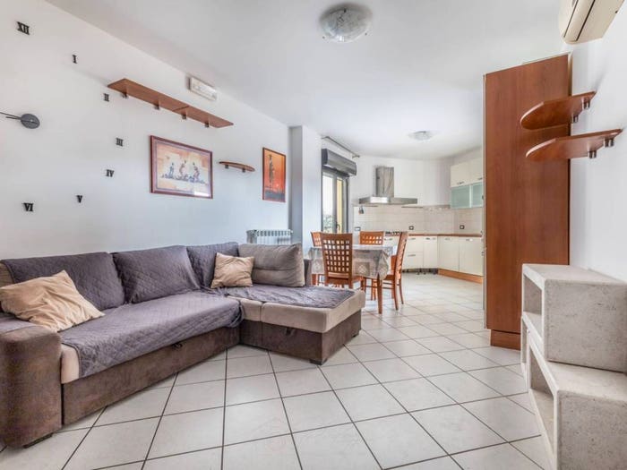 Appartamento quadrilocale in vendita in Via Conti d'Anagni, Borgo San Michele, Latina