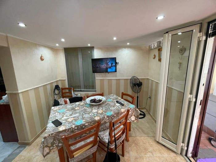 Appartamento trilocale in vendita in Via Francesco Aggello, Capodichino, Napoli