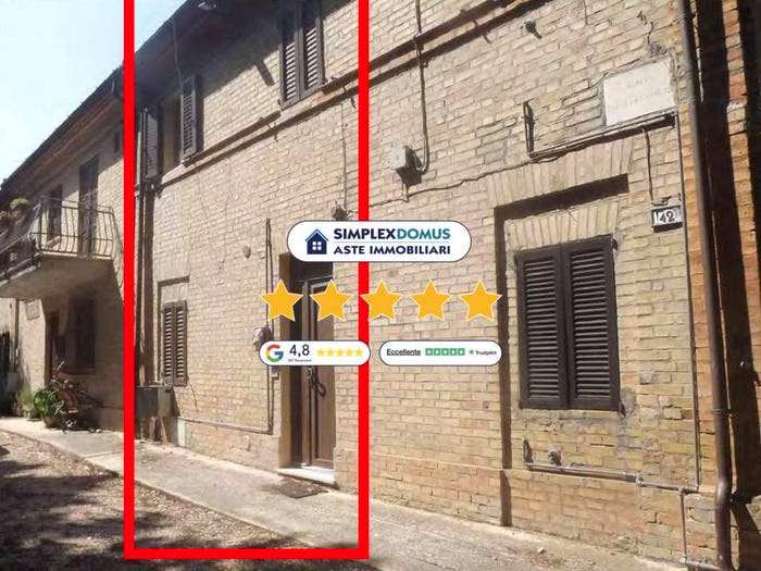 Casa quadrilocale in vendita in Via G Marconi, Centro, Morrovalle