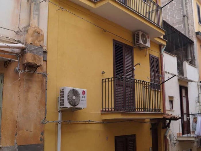 Casa bilocale in vendita in Via Rastello No Number, Montelepre