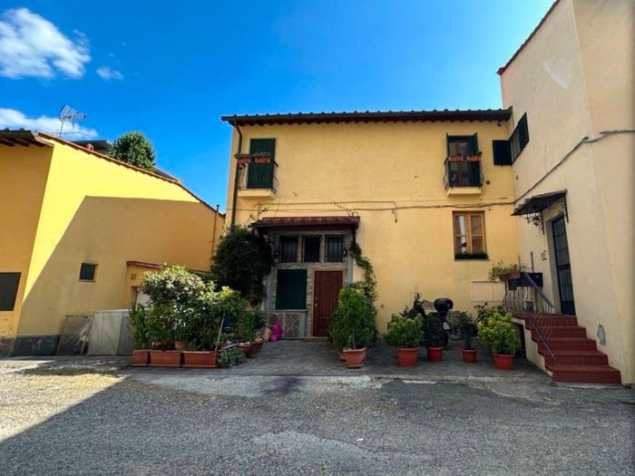 Casa con 5 locali in vendita in Via Massa, Argingrosso, Firenze