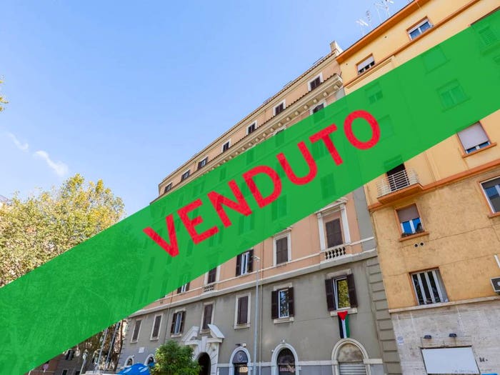 Appartamento quadrilocale in vendita in Via Pomezia, Re di Roma, Roma