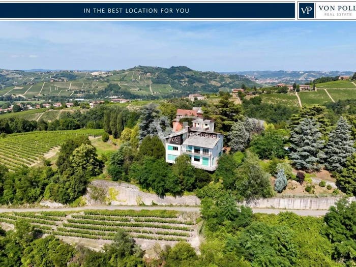 Casa con 6 locali in vendita in Località Santa Libera, Santo Stefano Belbo