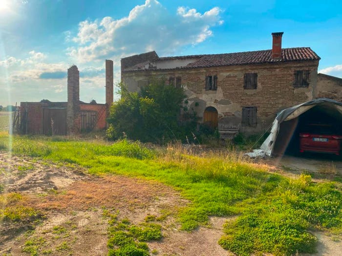 Casa con 6 locali in vendita in Via Slavacchio, Legnago