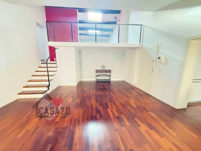 Appartamento con 6 locali in vendita in Via Albizzi, Centro Storico, Cesena