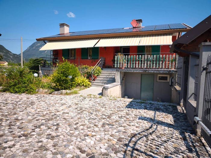 Casa con 5 locali in vendita in Via Comugne, Gemona, Gemona del Friuli