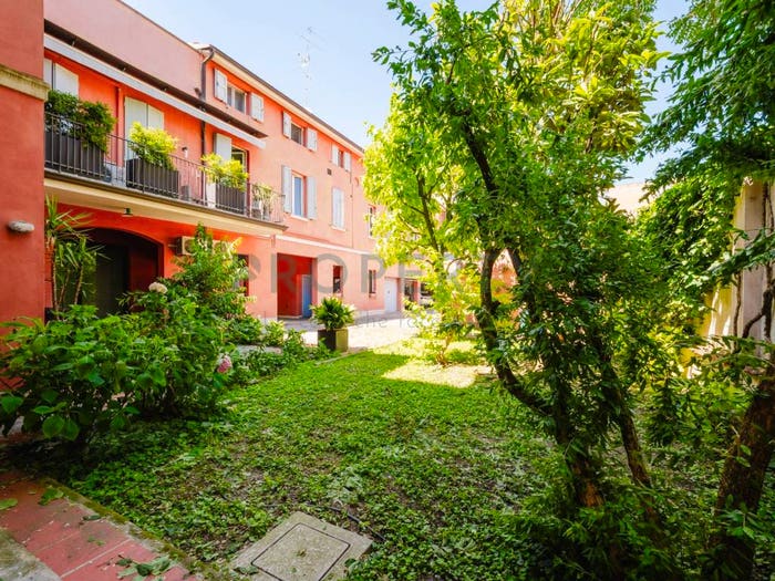 Appartamento trilocale in vendita in Via Giuseppe Rocca, Centro Storico, Carpi