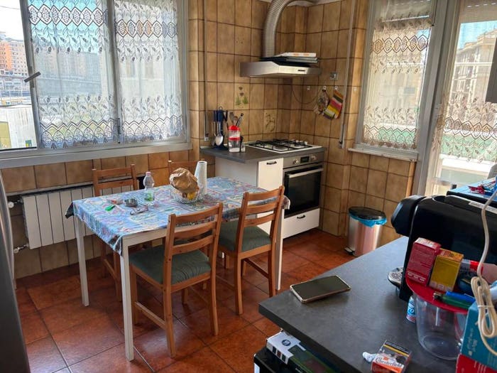 Appartamento con 6 locali in vendita in Via Giovanni Torti, San Fruttuoso, Genova