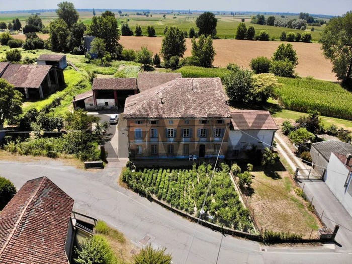 Casa con 6 locali in vendita in VIA CERIOLI, Centro, Cappella de' Picenardi