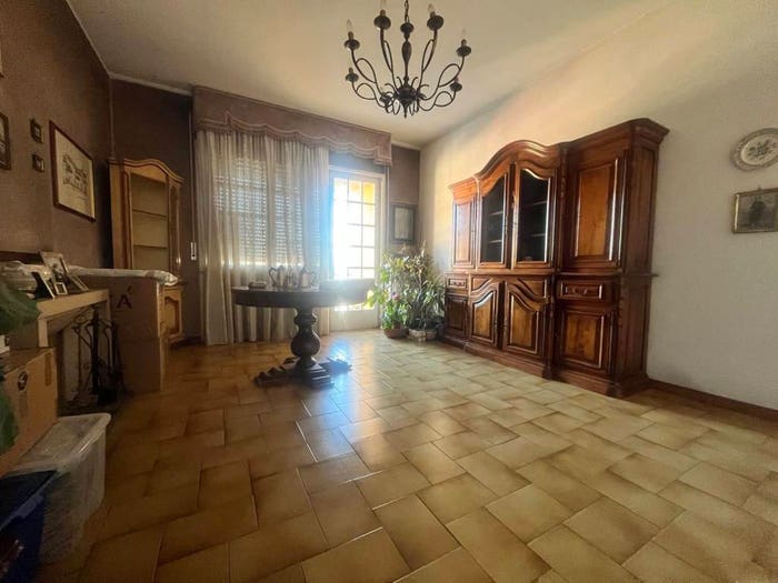 Appartamento quadrilocale in vendita in Via Giosuè Carducci, Centro, Massa