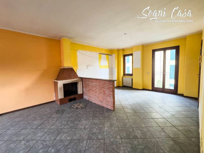 Casa quadrilocale in vendita in Via San Martino, Fontaneto d'Agogna