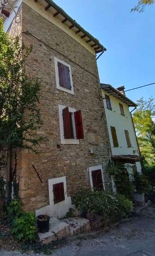 Casa con 5 locali in vendita in Via Paderna di Sotto, Neviano degli Arduini